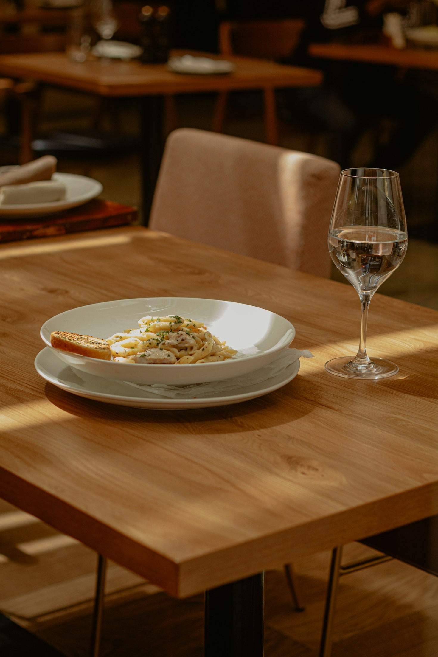 Kaupungin kulinaarinen kartta: parhaat ruokakohteet